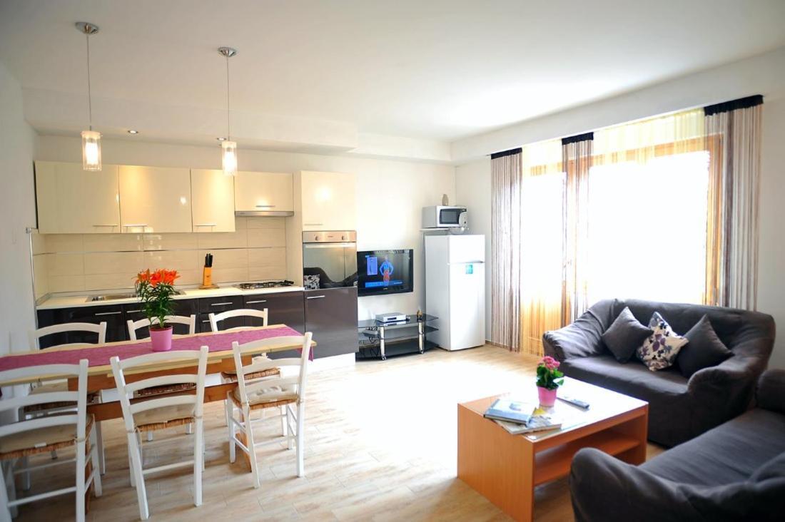 Apartmani Anita Μεντουλίν Εξωτερικό φωτογραφία