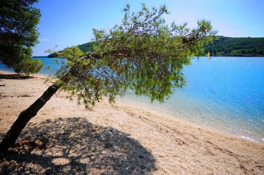Apartmani Anita Μεντουλίν Εξωτερικό φωτογραφία